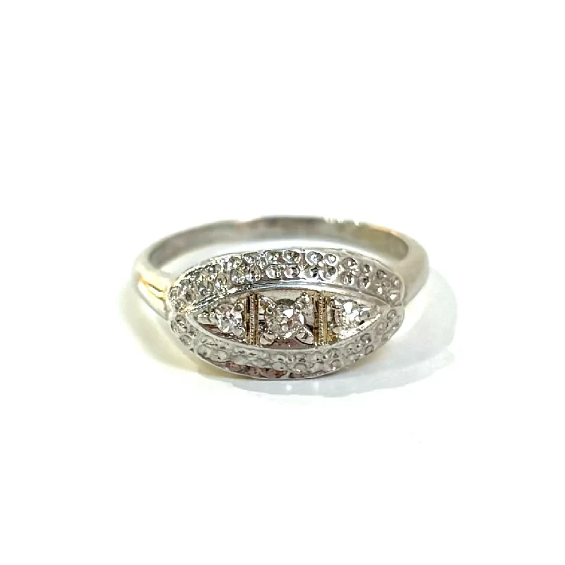 Art Deco Diamond Fashion Ring .10 ct