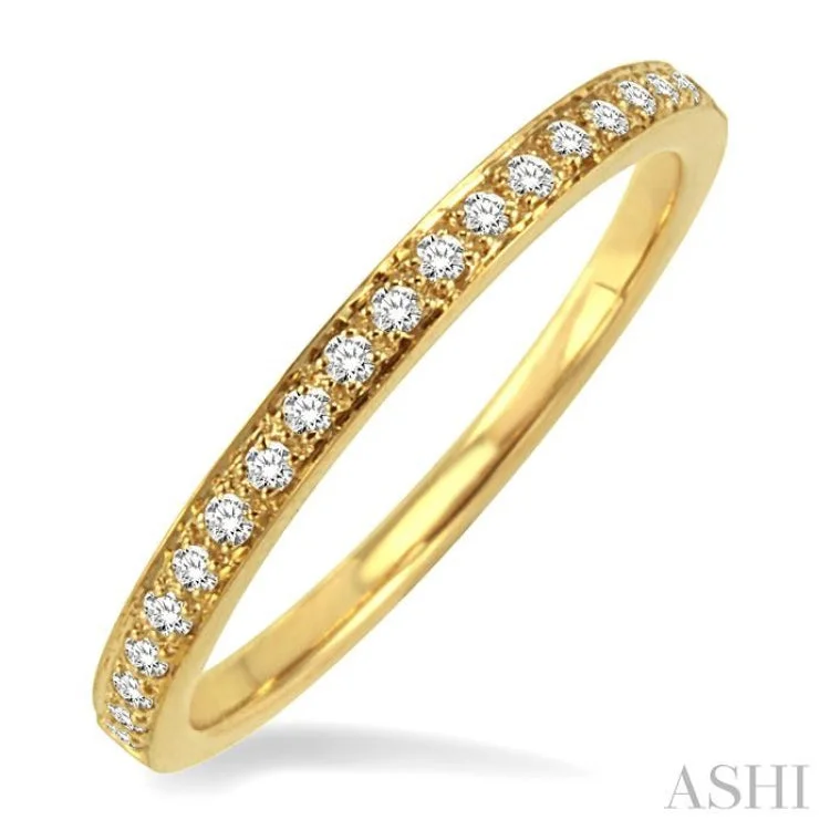 1/6 Ctw Diamond Band in 14K Yellow Gold