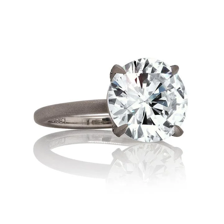 Estelle Round Brilliant cut Diamond Engagement Ring in 18K Gray Gold