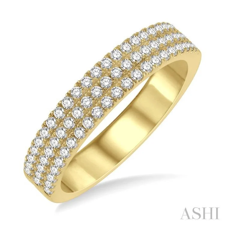 1/2 Ctw Round Cut Three Row Diamond Band in 14K Yellow Gold