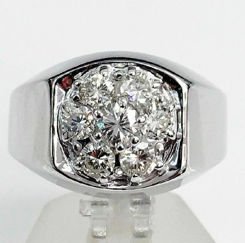 1.00 Carats t.w. Diamond Signet Mens Ring 14K White Gold 10.6 Grams