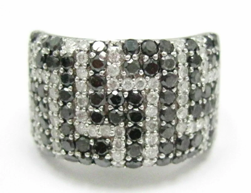 1.85 TCW Natural Black Diamond Cluster Ring Size 6 H-SI-1 18k White Gold