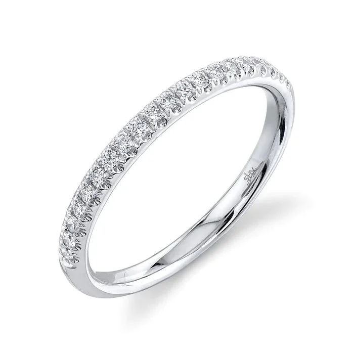 14K White Gold 0.18cttw Diamond Wedding Band