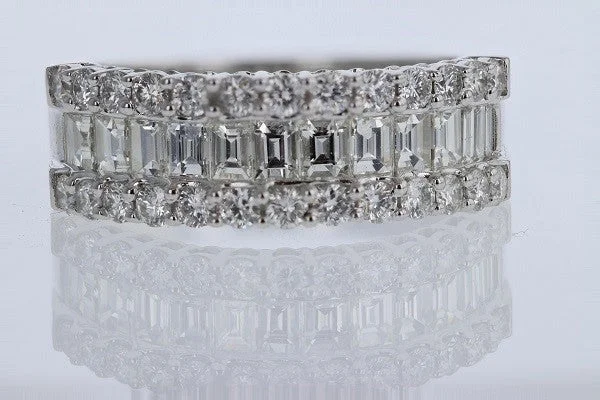 Baguette And Round 1.5 Cttw Diamond Ring 14k White Gold