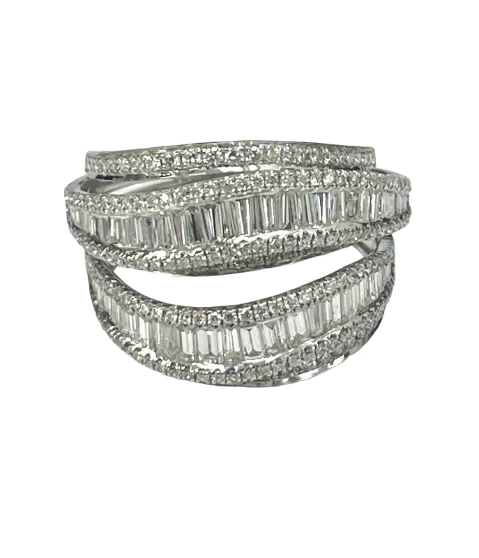 Baguettes and Round Brilliant Five Rings Diamond Band White Gold 18kt