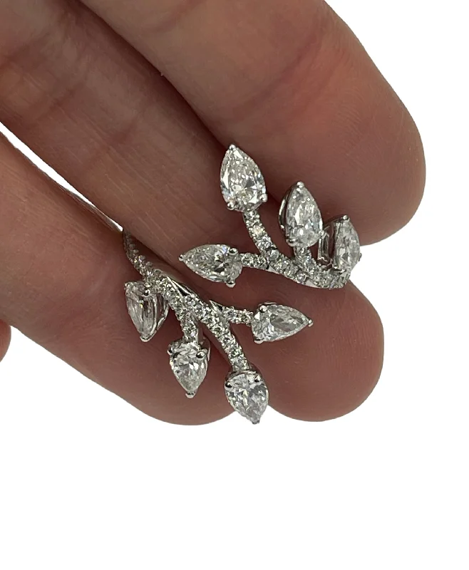 Pear Brilliants Cocktail Diamond Ring White Gold 18kt