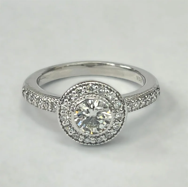 Round Brilliant Halo Diamond Engagement Ring White Gold